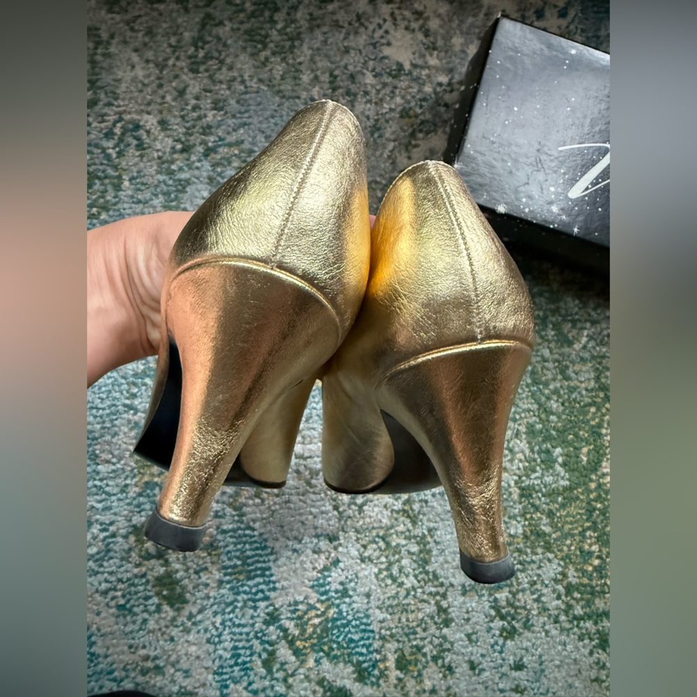 Vintage NOS Night Life by Life Stride gold metallic dress pumps, size 10M - Picture 7 of 15